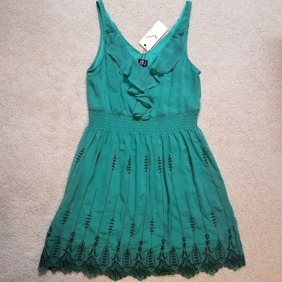 Very J Dresses & Skirts - New Very J green dress